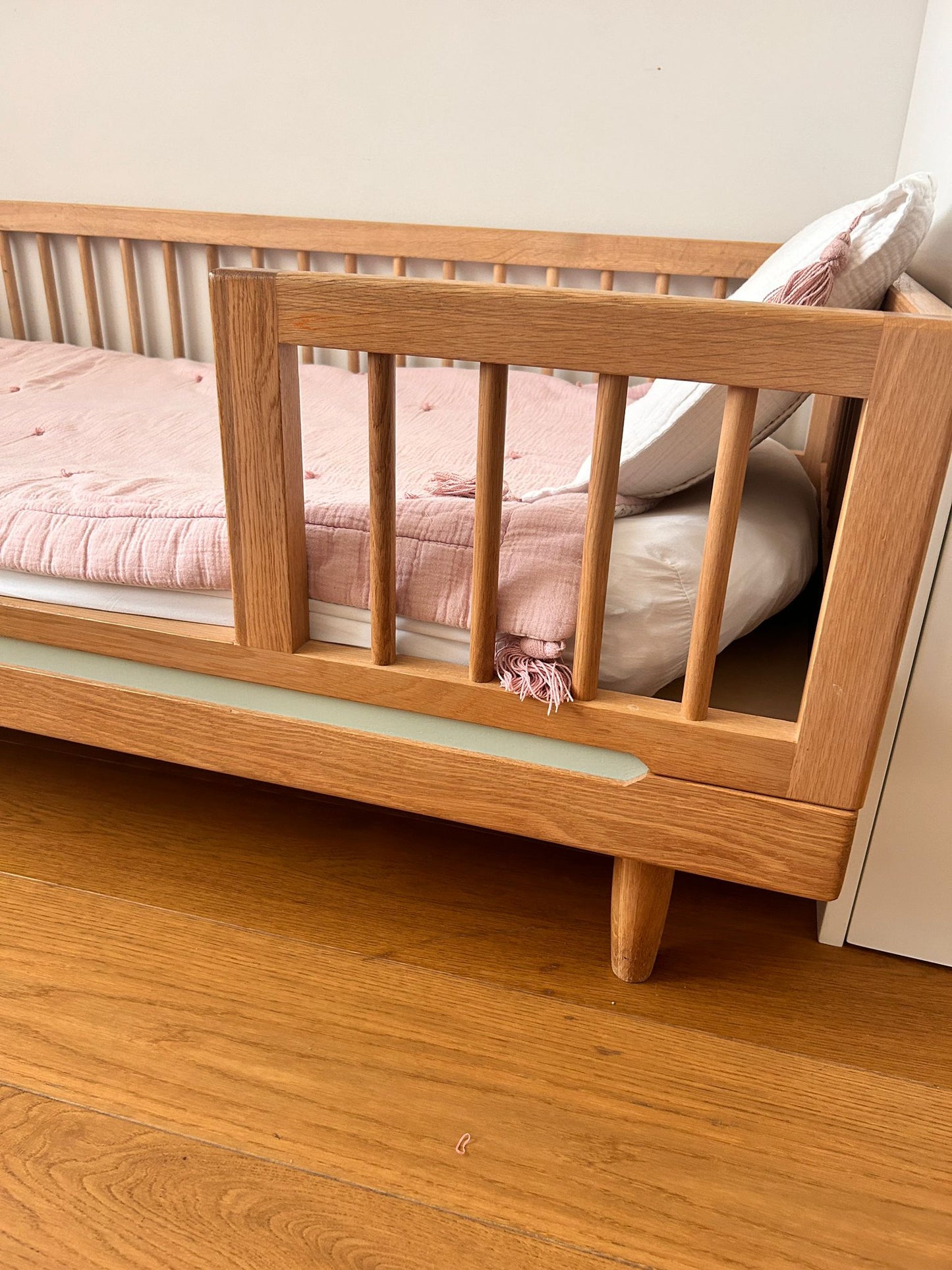 Lit avec kit junior et kit de sécurité - avec matelas