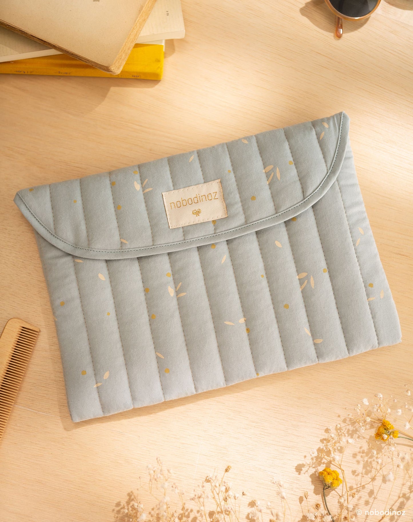Bagatelle pouch 19X27 WILLOW SOFT BLUE