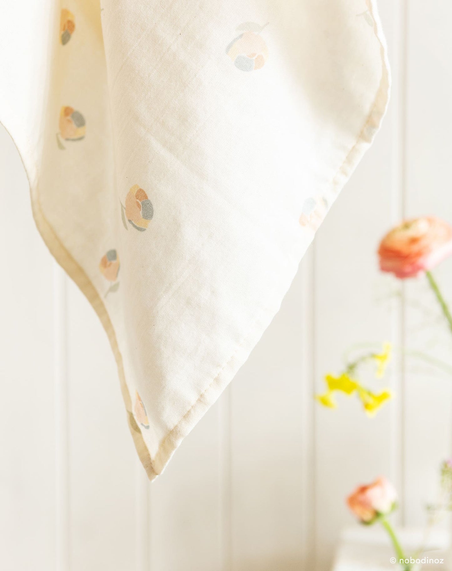 Butterfly swaddle BLOSSOM