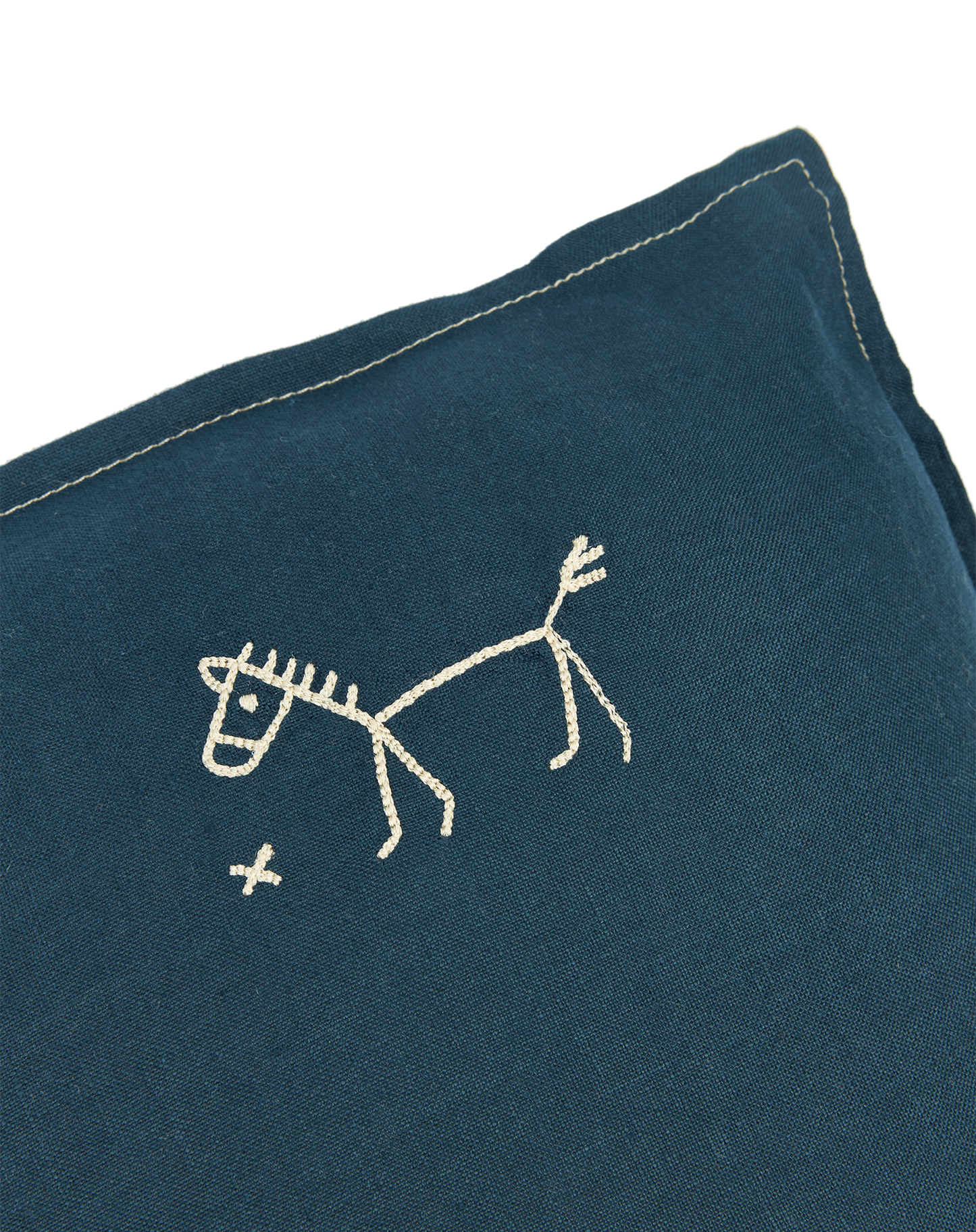 Coussin carré brodé L1N0 en lin français lavé