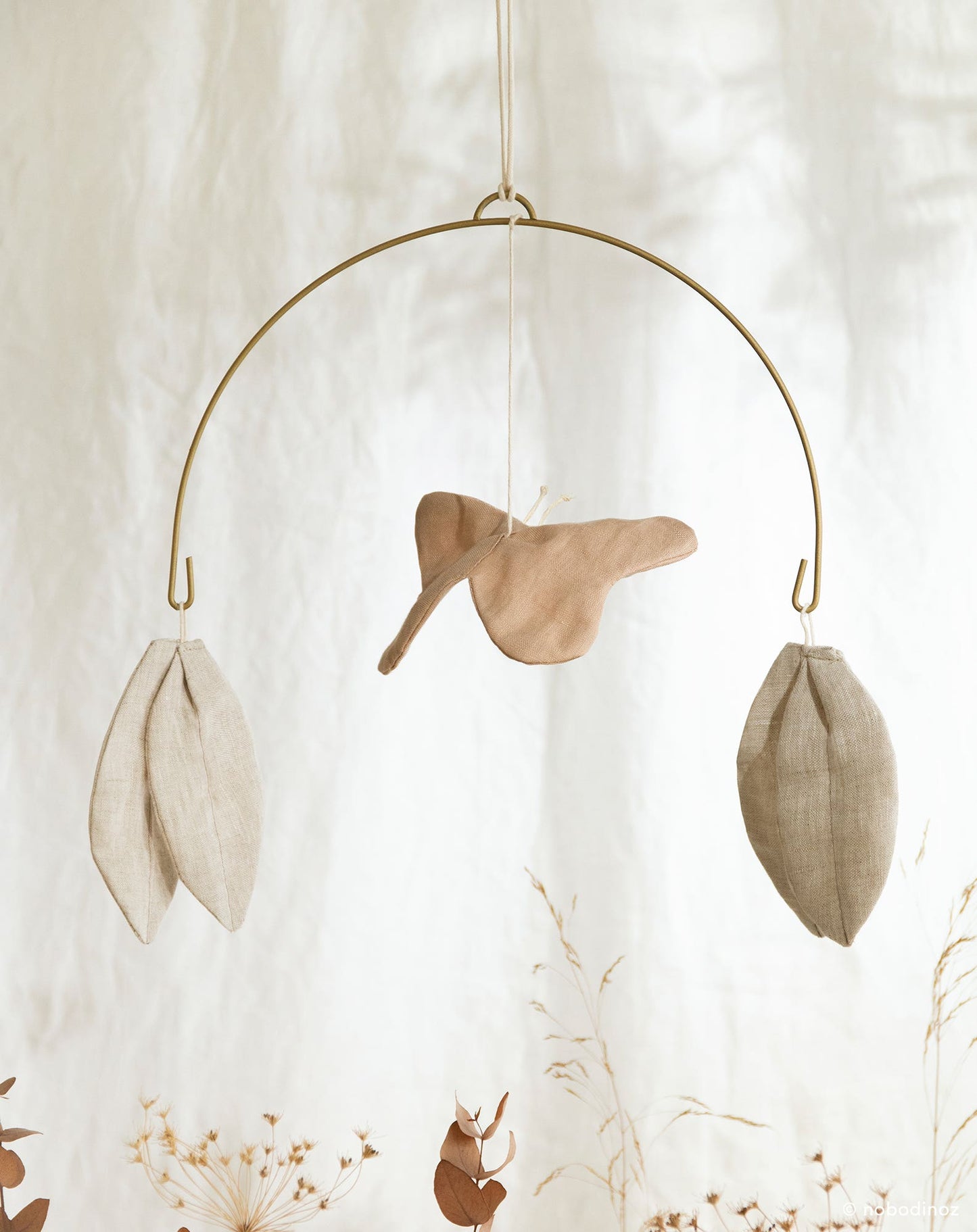 Lin français mobile papillon