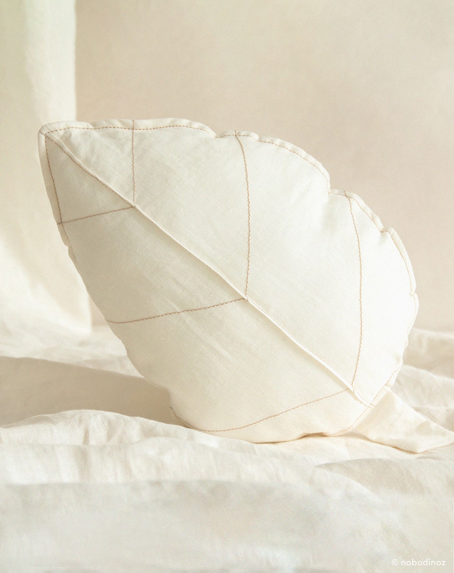 Coussin feuille L1N0 en lin français