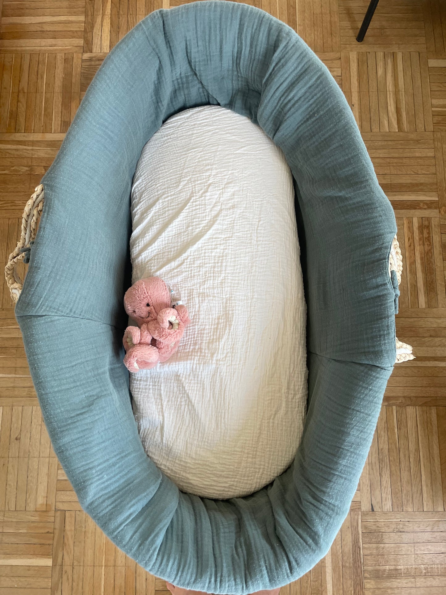 Wabi-sabi washed cotton gauze fitted sheet for bassinet 