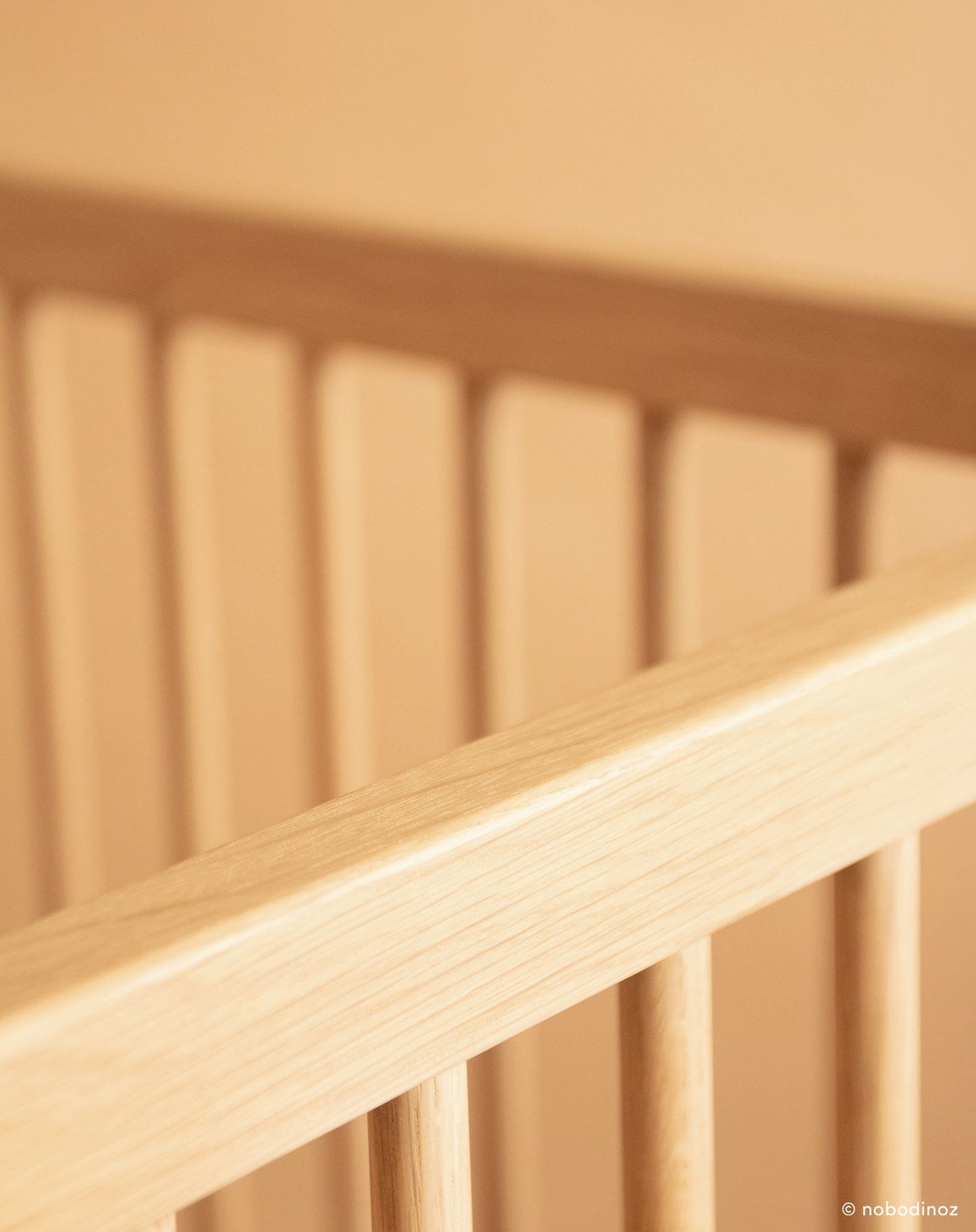 Cuna evolutiva Pure de roble macizo