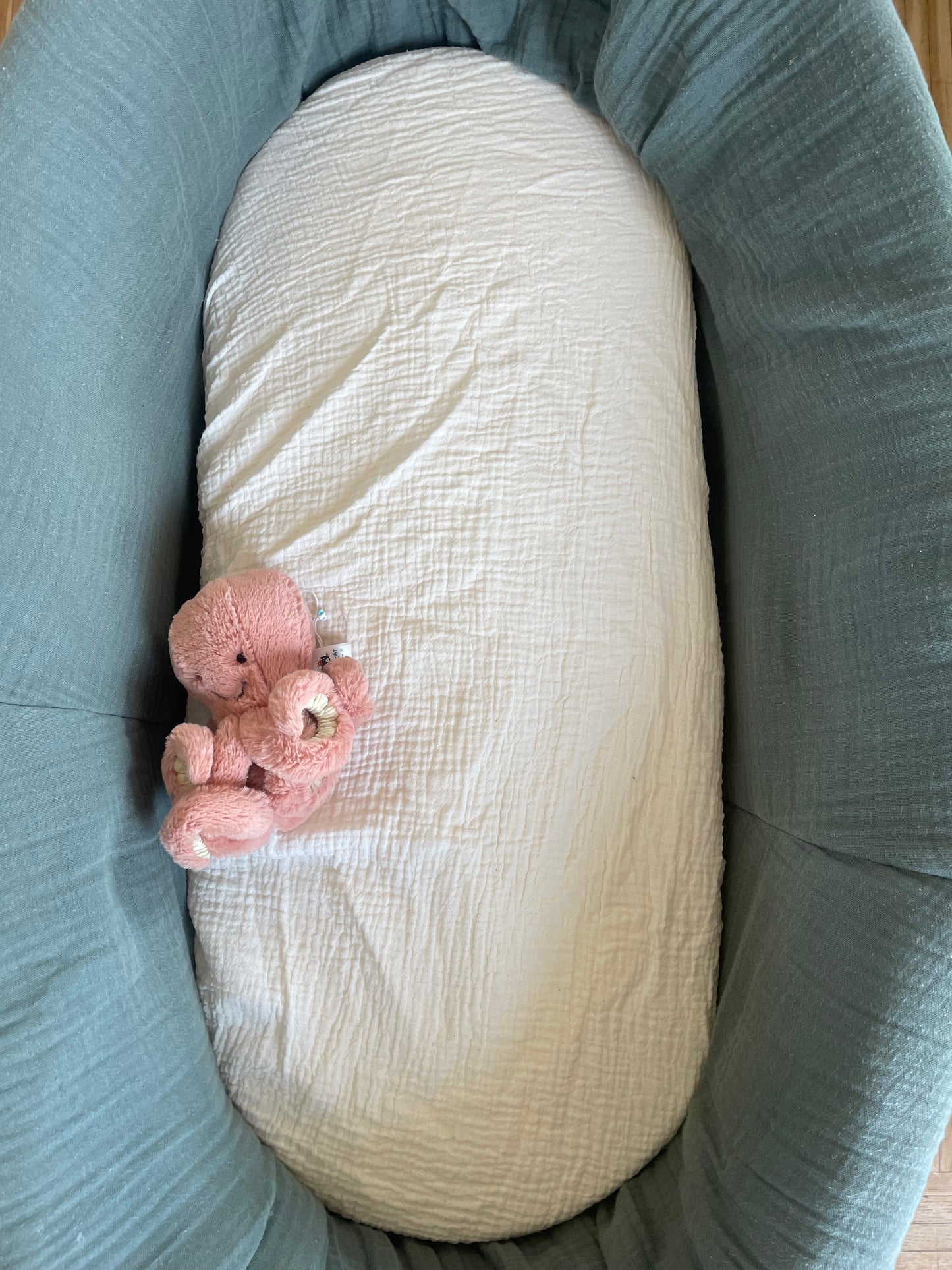 Wabi-sabi washed cotton gauze fitted sheet for bassinet 