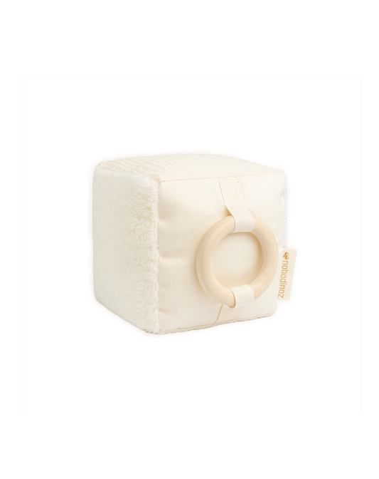 Cube d'éveil sensoriel