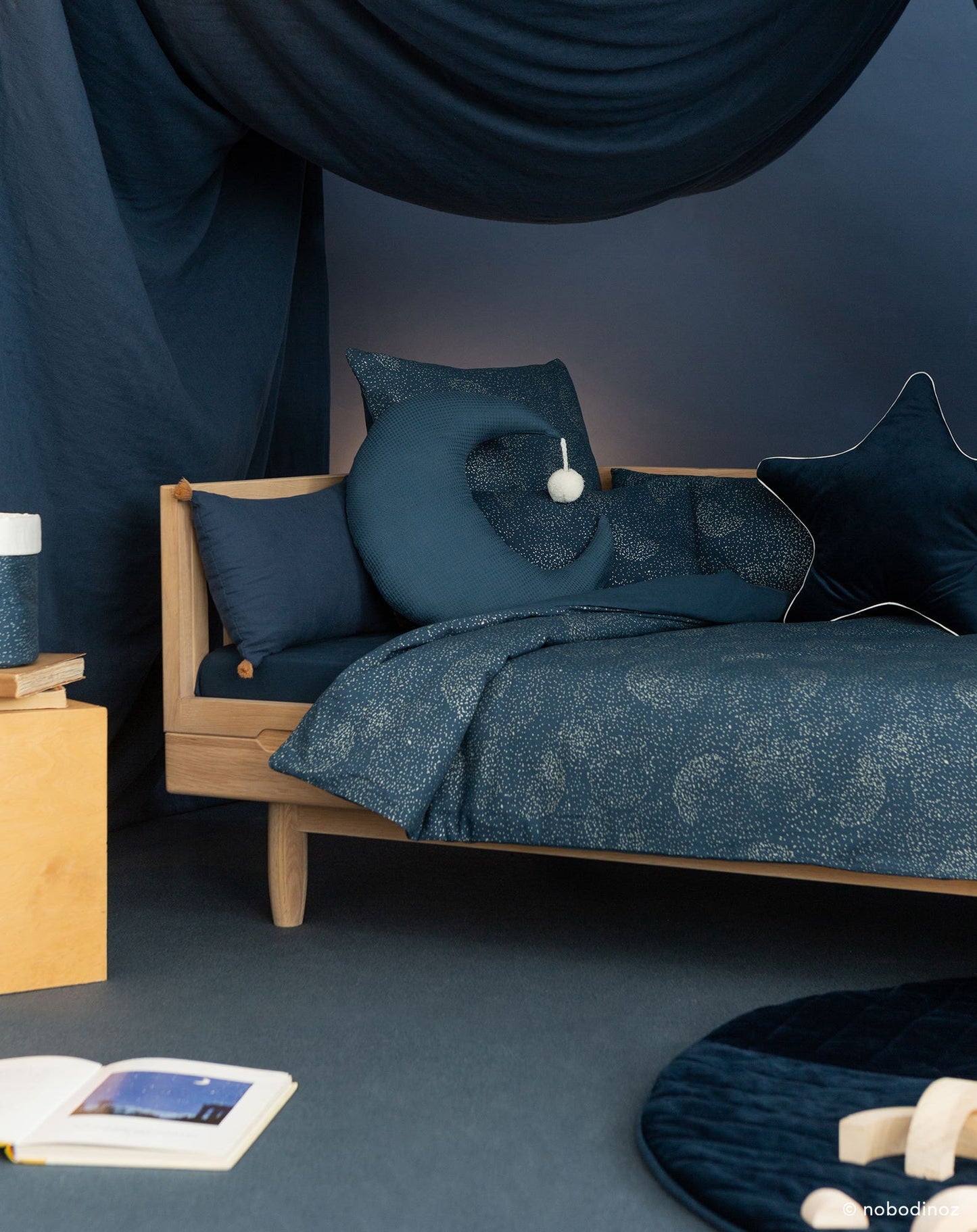 HIMALAYA DUVET COVER BB 100X148 GOLD BUBBLE/ NIGHT BLUE