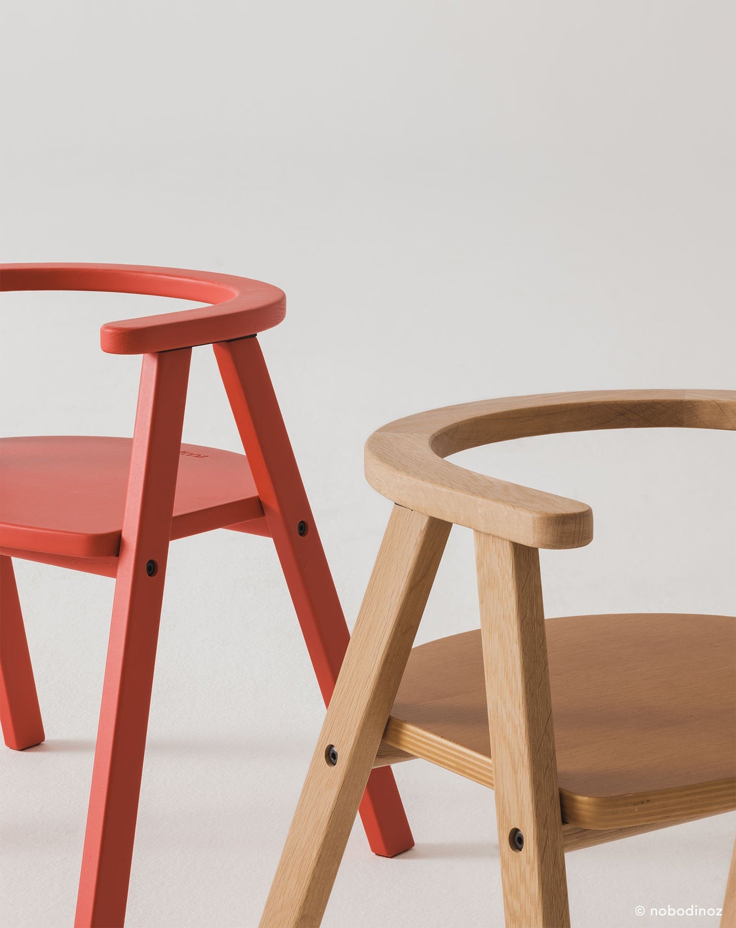 Growing Green kid chair colored Red