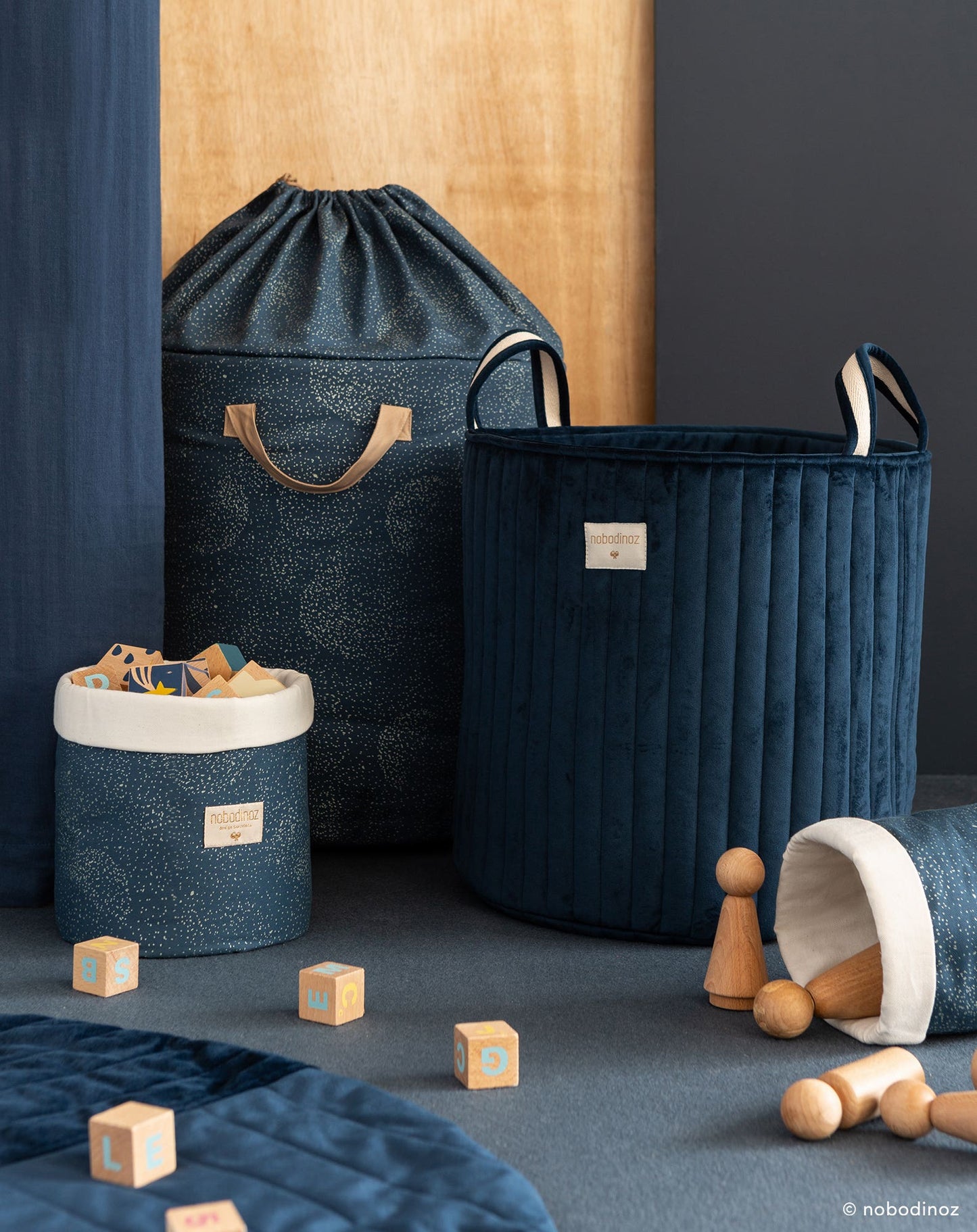 PANDA BASKET MEDIUM 24X20 Gold bubble night blue