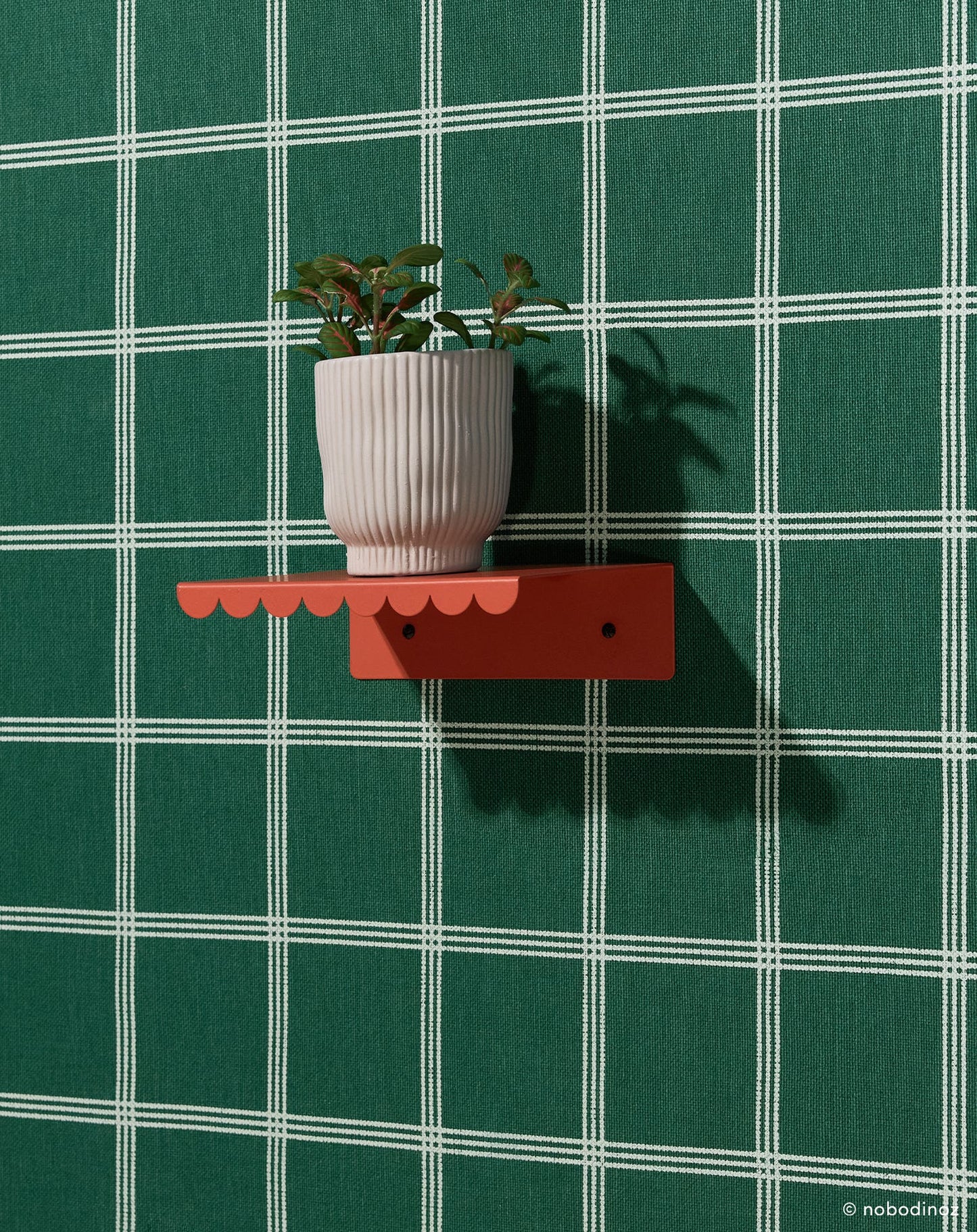 Estantería de pared pequeña Vibes de acero lacado